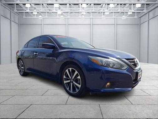 2016 Nissan Altima 2.5 SR