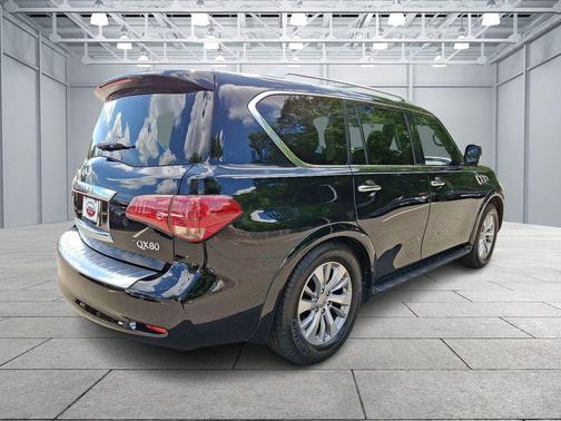2016 INFINITI QX80 Base