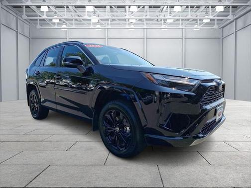 2023 Toyota RAV4 Hybrid SE