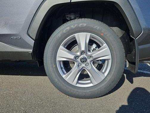 2025 Toyota RAV4 Hybrid LE