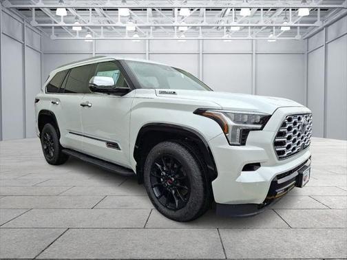 2025 Toyota Sequoia Base