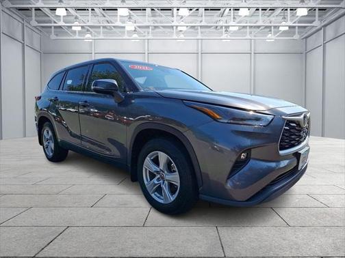 2021 Toyota Highlander LE
