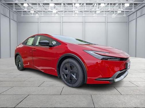 2025 Toyota Prius L