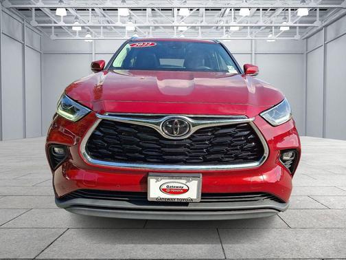 2022 Toyota Highlander Limited