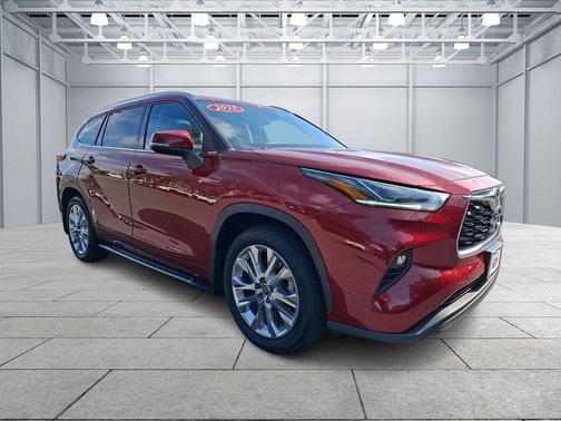 2022 Toyota Highlander Limited