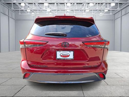 2022 Toyota Highlander Limited
