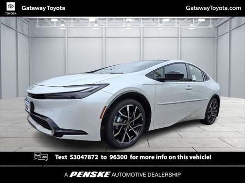 2025 Toyota Prius L