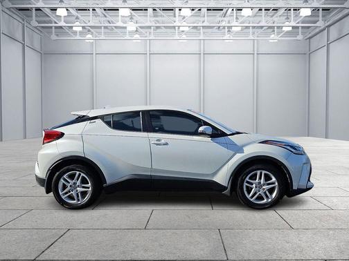 2020 Toyota C-HR LE