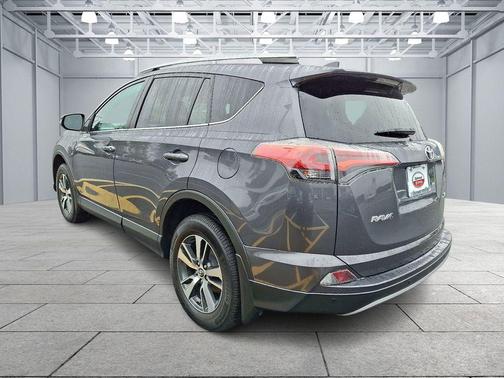 2018 Toyota RAV4 Adventure