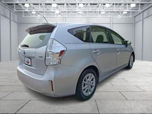 2014 Toyota Prius v Two