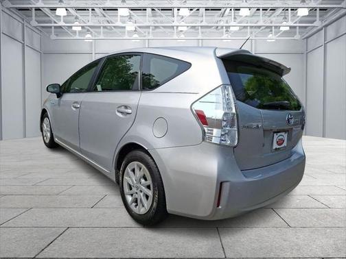 2014 Toyota Prius v Two