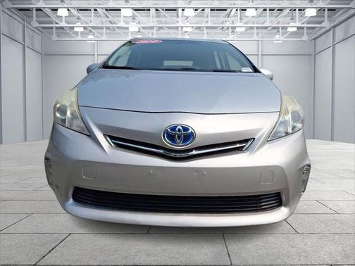 2014 Toyota Prius v Two