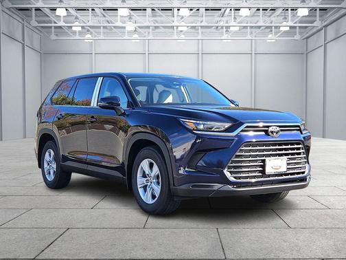 2026 Toyota Highlander LE