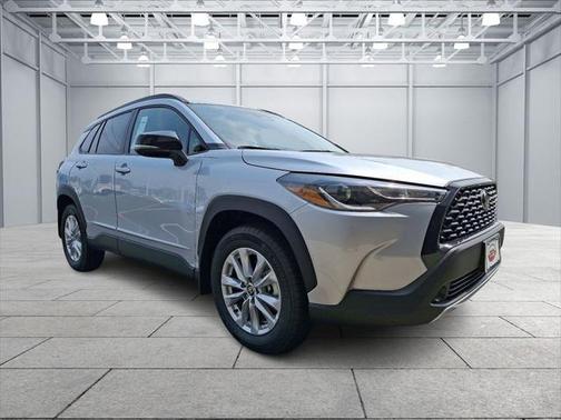 2025 Toyota Corolla Cross LE