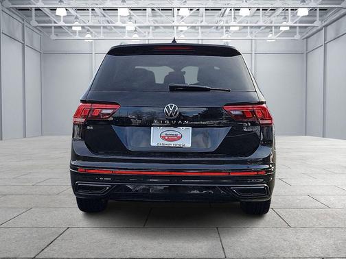 2022 Volkswagen Tiguan 2.0T SE R-Line Black 4MOTION