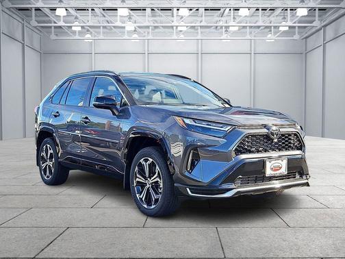 2025 Toyota RAV4 Hybrid SE