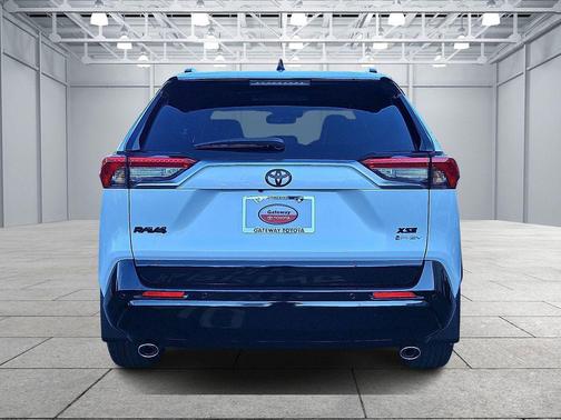 2025 Toyota RAV4 Hybrid SE