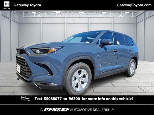 2025 Toyota Highlander LE