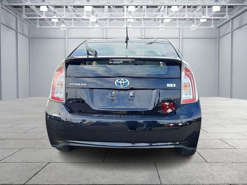 2014 Toyota Prius Two