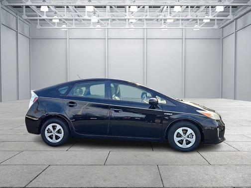 2014 Toyota Prius Two