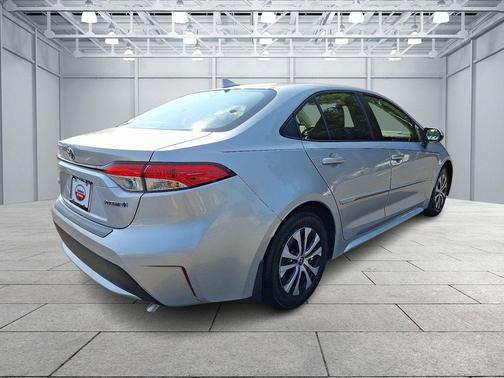 2022 Toyota Corolla Hybrid LE