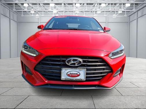 2019 Hyundai Veloster 2