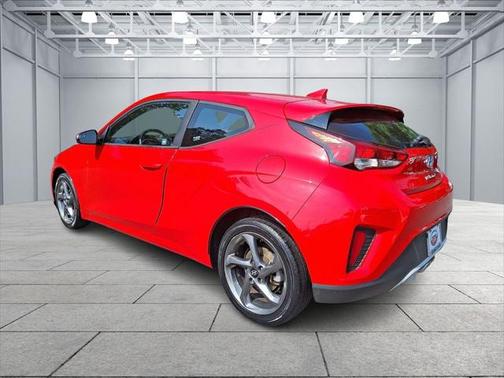 2019 Hyundai Veloster 2
