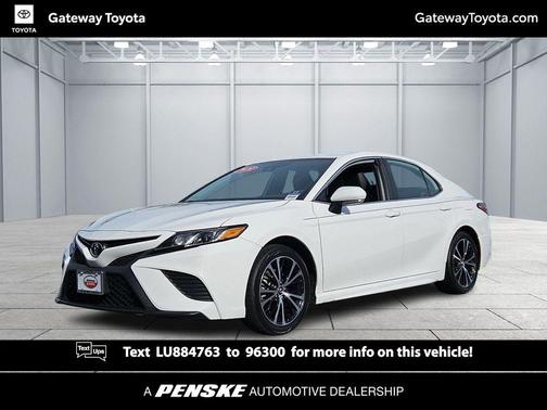 2020 Toyota Camry SE