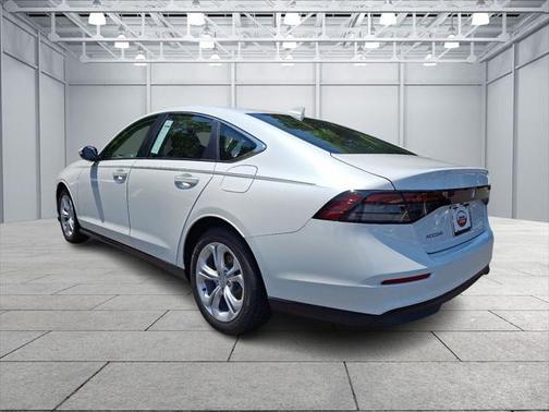 2025 Honda Accord LX 1.5T