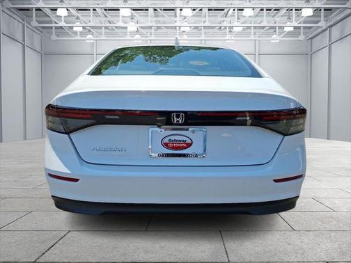 2025 Honda Accord LX 1.5T