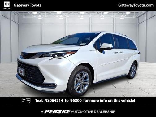 2022 Toyota Sienna Platinum 7 Passenger