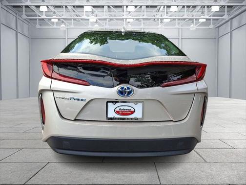 2021 Toyota Prius Prime LE