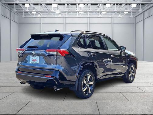 2022 Toyota RAV4 Prime SE