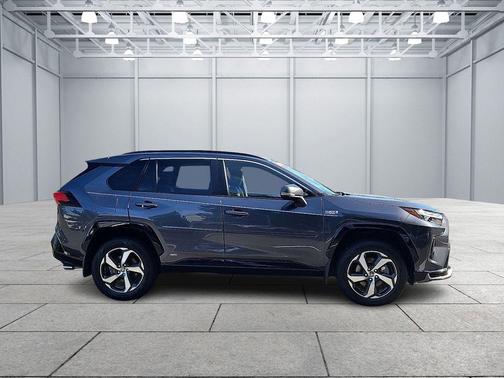 2022 Toyota RAV4 Prime SE