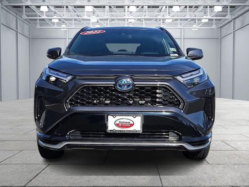 2022 Toyota RAV4 Prime SE