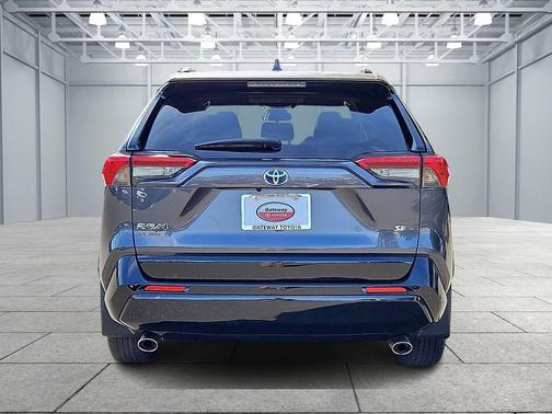 2022 Toyota RAV4 Prime SE