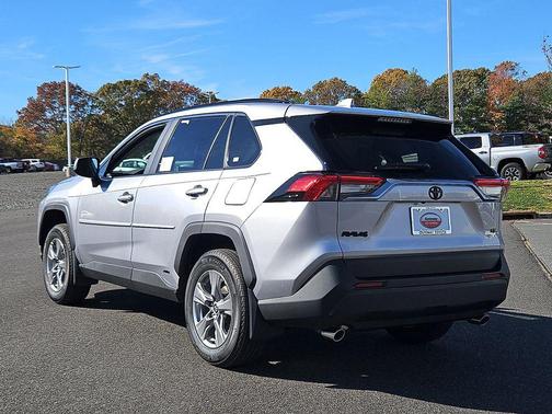 2025 Toyota RAV4 Hybrid LE
