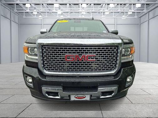 2017 GMC Sierra 2500 Denali