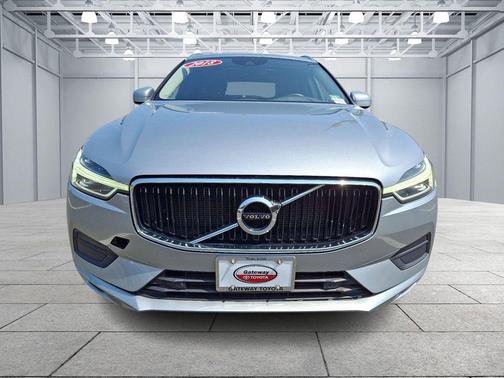 2018 Volvo XC60 T5 Momentum