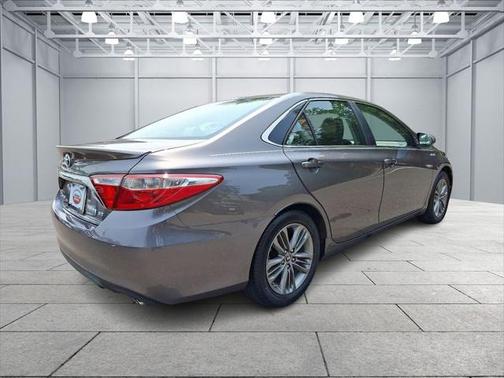 2015 Toyota Camry Hybrid SE
