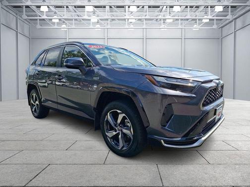 2023 Toyota RAV4 Prime SE