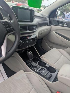 2019 Hyundai TUCSON SE