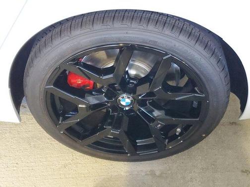 2026 BMW 330 i NA