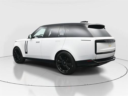 2025 Land Rover Range Rover P530 SE