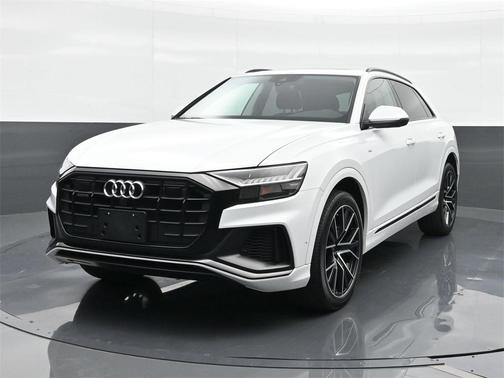 2023 Audi Q8 55 Premium Plus