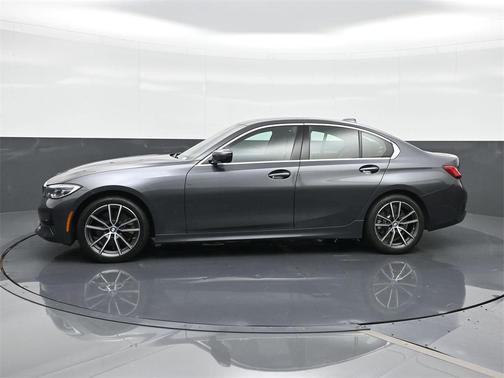 2019 BMW 330 i
