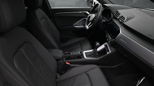 Ibis White 2022 Audi Q3 45 S line Premium