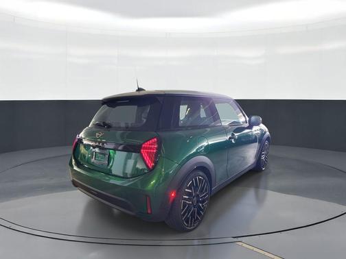 British Racing Green Metallic 2026 MINI Hardtop Cooper