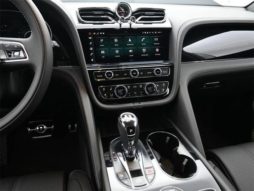 2024 Bentley Bentayga Azure