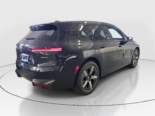2026 BMW iX xDrive45